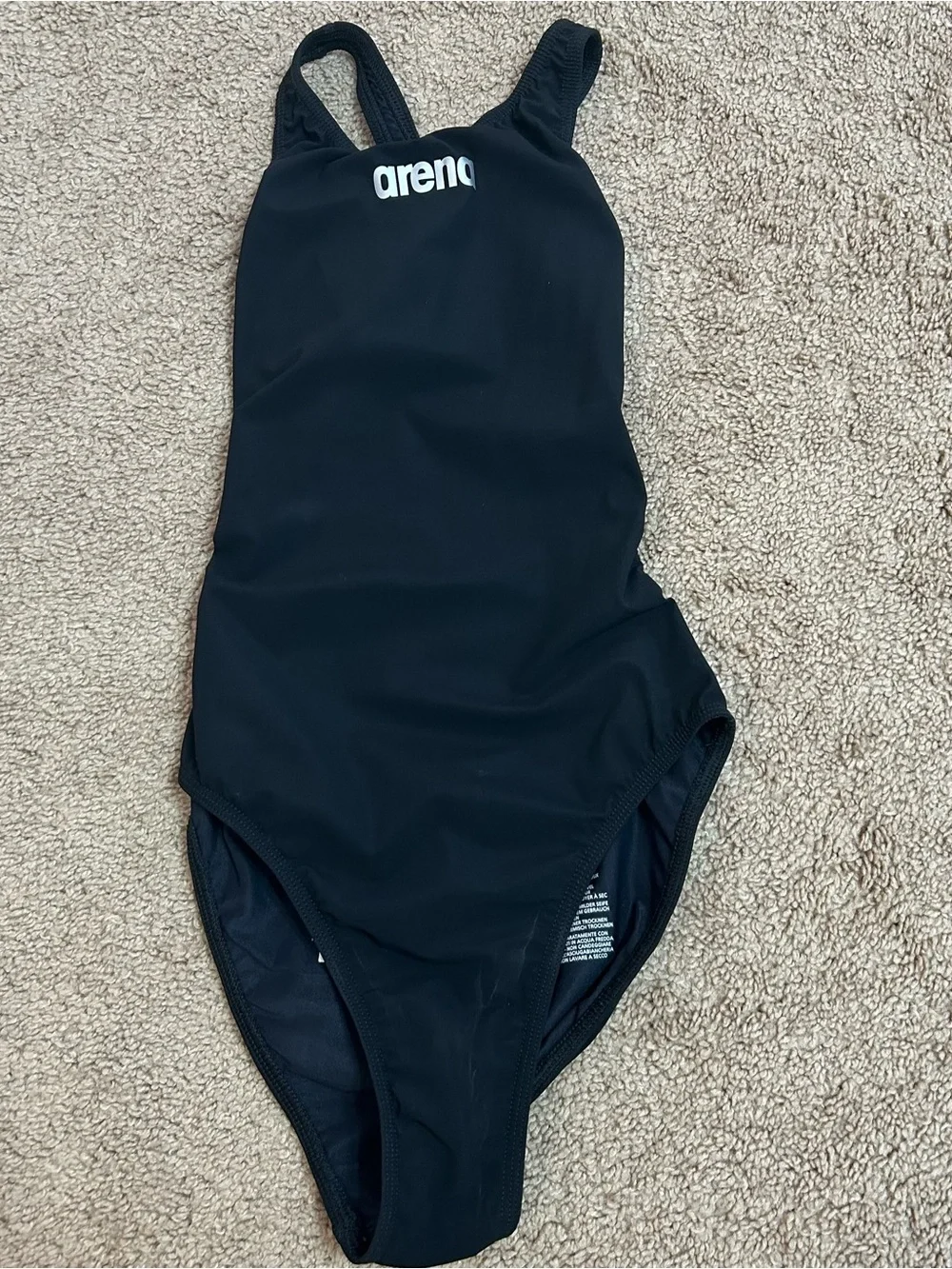 Arena girls’ tech suit